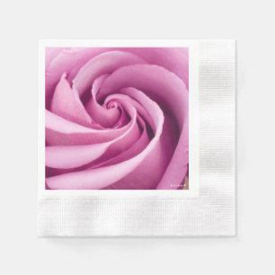 Rosa Rose gefaltet zur Perfektion - Serviette
