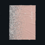 Rosa Rose Gold Silber Glitzer Monogram Fleecedecke<br><div class="desc">Rose Gold - Schwarz Rosa und Silber Imitate Sparkle Glitzer Monogram Name und Initial Fleece Blanket. Das macht den perfekten 16 Geburtstag,  Hochzeit,  Brautparty,  Jubiläum,  Babydusche oder Junggeselinnen-Abschied Geschenk für jemanden,  der Lieben glamourösen Luxus und schicke Stile.</div>
