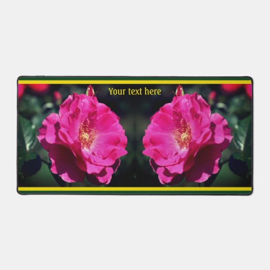 Rosa Rose in voller Blüte Personalisiert Nah Schreibtischunterlage (Vorderseite)