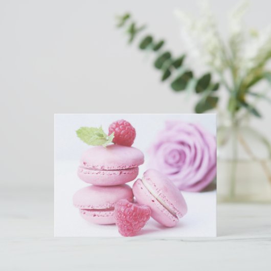 Rosa Rose Macarons Postkarte (Stehend Vorderseite)