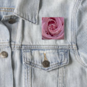 Rosa Rose mit Dewdrops Button (Beispiel)