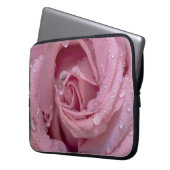 Rosa Rose mit Dewdrops Laptopschutzhülle (Vorderseite Links)