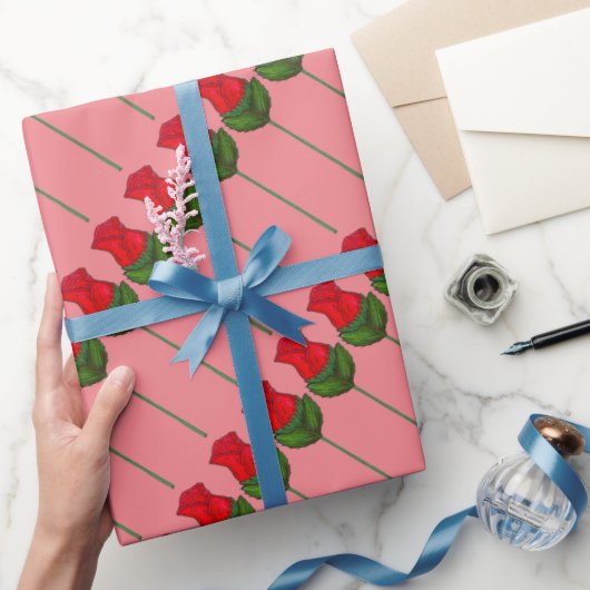 Rosa Rose mit langer Steppe Blume Valentinstag Geschenkpapier (Schenken)