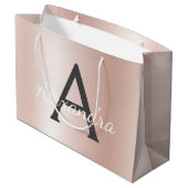 Rosa Rose Mit Monogramm Metallfolie Große Geschenktüte (Rückseite Schrägansicht)