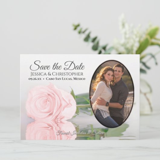 Rosa Rose mit Oval Foto Romantische Hochzeit Save The Date (Stehend Vorderseite)