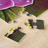 Rosa Rose mit Regentropfen und grünen Blätter Puzzle (Seite)