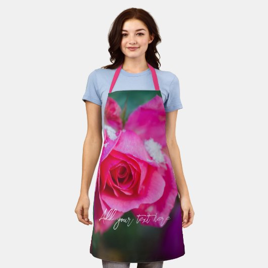 Rosa Rose mit Schneeflocken Schürze (Getragen)