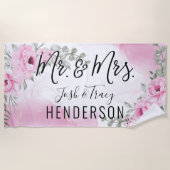 Rosa Rose Mr. & Mrs. Wedding oder Jubiläumsgeschen Strandtuch (Vorderseite)