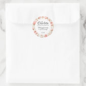 Rosa Rose Personalisiertes Christening Runder Aufkleber (Tasche)