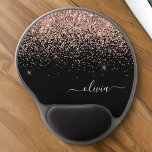 Rosa Rose Schwarzer Glitzer Monogram Gel Mousepad<br><div class="desc">Rose Gold - Schwarz Rosa und Schwarz Sparkle Glitzer Monogram Name and Initial Mousepad (Mouse Pad). Das macht den perfekten 16 Geburtstag,  Hochzeit,  Brautparty,  Jubiläum,  Babydusche oder Junggeselinnen-Abschied Geschenk für jemanden,  der Lieben glamourösen Luxus und schicke Stile.</div>