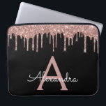 Rosa Rose Schwarzer Glitzer Monogramm Laptopschutzhülle<br><div class="desc">Rosa Rose Gold und schwarze Imitat Dripping Modern and Elegant Girly Glitzer and Sparkle Elegant Monogram Case. Dieser Fall kann individuell auf Ihren Anfangs- und Vornamen angepasst werden.</div>