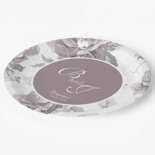 Rosa Rose-Tischplatte Pappteller (Schrägansicht)