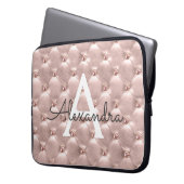Rosa Roségold Elegantes Vintage Monogramm Laptopschutzhülle (Vorderseite Links)