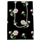 Rosa Rosen auf schwarz Mittlere Geschenktüte (Rückseite)