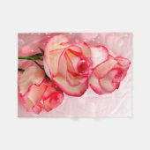 Rosa Rosen Fleecedecke (Vorderseite (Horizontal))