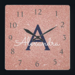 Rosa - Rosen-Goldschein-Glitzer-Monogramm-Name Quadratische Wanduhr<br><div class="desc">Erröten Rosa - Rosen-Gold-und Marine-Blau-Schein-Glitzer-Monogramm-Name und Anfangsumhüllungs-Wand-Uhr. Die Wand-Uhr macht das perfekte Geschenk für jemand,  das Lieberosa-Schein-Glitter.</div>