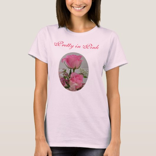 Rosa Rosen, hübsch im Rosa T-Shirt (Vorderseite)