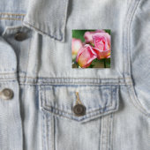 Rosa Rosen-Knospen-Button Button (Beispiel)