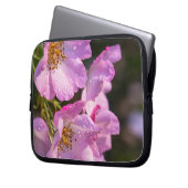 Rosa Rosen Laptopschutzhülle (Vorderseite Links)