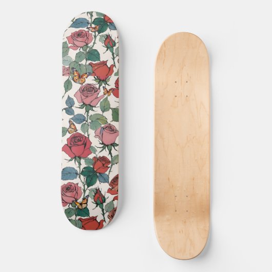 Rosa Rosen mit Blätter und Monarchschmetterlinge Skateboard (Vorderseite)