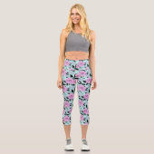 Rosa Rosen, Rose, türkisfarbener Hintergrund Capri Leggings (Vorderseite)