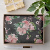 Rosa Rosen und weiße Blume im Schwarzen Deko Seidenpapier (Geschenk)