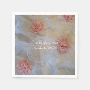 Rosa Rosen und weiße Rüschen Serviette