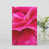 Rosa Rosenblätter Briefpapier (Stehend Vorderseite)