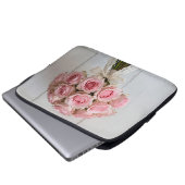 Rosa Rosenbouquet Perlen-Spitze Romantisch Laptopschutzhülle (Vorne Knopf)