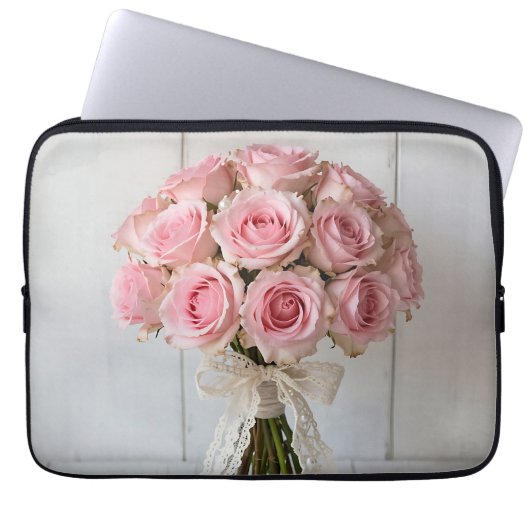 Rosa Rosenbouquet Perlen-Spitze Romantisch Laptopschutzhülle (Vorderseite)