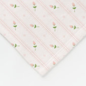 Rosa Rosenknospen und Streifen Fleecedecke (Ecke)