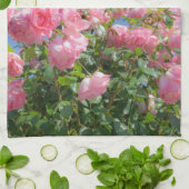 Rosa Rosenstrauch unter blauem Himmel, Brauch Geschirrtuch (Gefaltet)