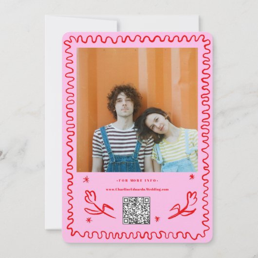 Rosa, rote Hand gezeichnete Wavy Retro-Hochzeit Einladung (Rückseite)