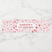 Rosa Rote Herzen Valentine Erster Geburtstag Party Wasserflaschenetikett (Einzelnes Label)