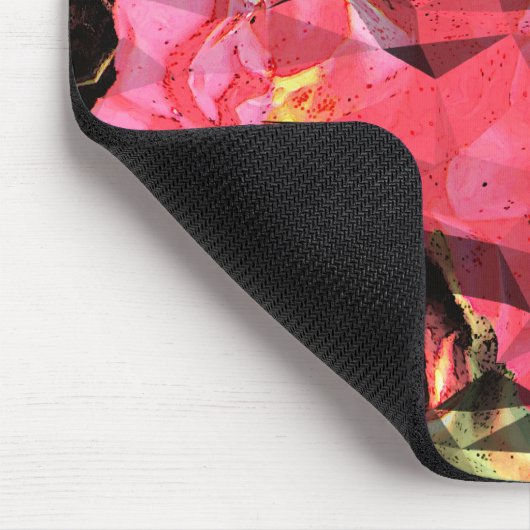 Rosa Rote Rosen Abstrakter kubistischer Futurist Mousepad (Ecke)