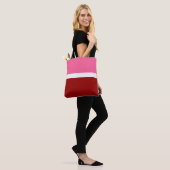 rosa, rotes Blockdesign Tasche (Am Model)