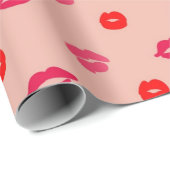 Rosa Rotlippenmuster Valentinstag Geschenkpapier (Rolleneckpunkt)