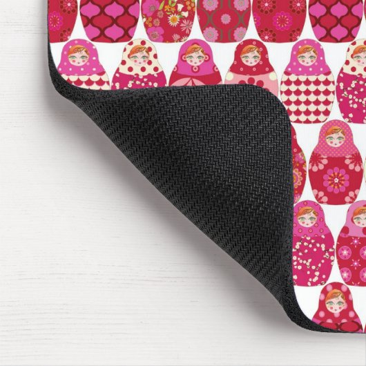 rosa russische Puppe Mousepad (Ecke)