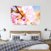 Rosa Sakura-Blume. Der Triumph des Lebens im Frühl Leinwanddruck (Insitu (Schlafzimmer))