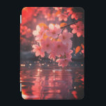 Rosa Sakura-Blume über Wasser | Serene Spring Nat iPad Mini Hülle<br><div class="desc">Erleben Sie die ruhige Schönheit der Natur mit diesem bezaubernden Design, das einen heiklen Augenblick einnimmt - taucht sanft von blühenden Sakura-Blume in stille, reflektierende Gewässer ein. Dieses hochwertige Kunstwerk besticht durch atemberaubende Details und sanfte Farbtöne, die Ruhe, Weiblichkeit und Eleganz hervorrufen. Ideal für Naturliebhaber, Frühjahrsbegeisterte und Fans von japanisch...</div>