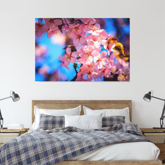 Rosa Sakura Garland, Blauer Himmel Leinwanddruck (Insitu (Schlafzimmer))