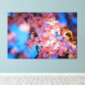 Rosa Sakura Garland, Blauer Himmel Leinwanddruck (Insitu (Holzboden))