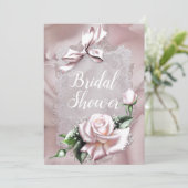 Rosa Satin Bow & Rose Romantisches Brautparty Einladung (Stehend Vorderseite)