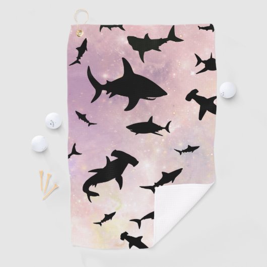 Rosa Schattenhai auf Gradientengalaxie Golfhandtuch (Insitu)