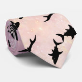 Rosa Schattenhai auf Gradientengalaxie Krawatte (Gerollt)