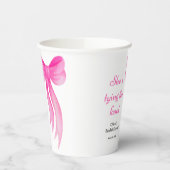 Rosa Schleife Sie heiratet Hochzeitsdusche  Pappbecher (Links)