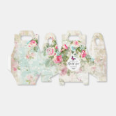 Rosa Schmetterling auf einer Vintagen Collage-Hoch Geschenkschachtel (Ungefaltet)