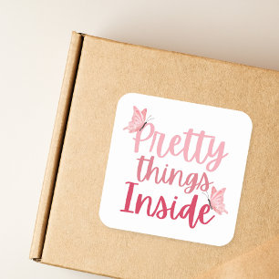 Rosa Schmetterling Hübsche Dinge innen Quadratischer Aufkleber