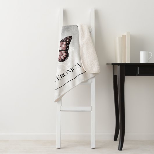 Rosa Schmetterling Personalisierter Sherpa Blankon Sherpadecke (Beispiel)