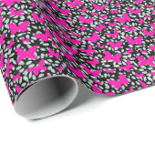 Rosa Schmetterlinge auf Pflanze Schwarzes BG Geschenkpapier (Rolleneckpunkt)